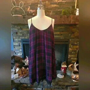 Plaid dress with lace hem